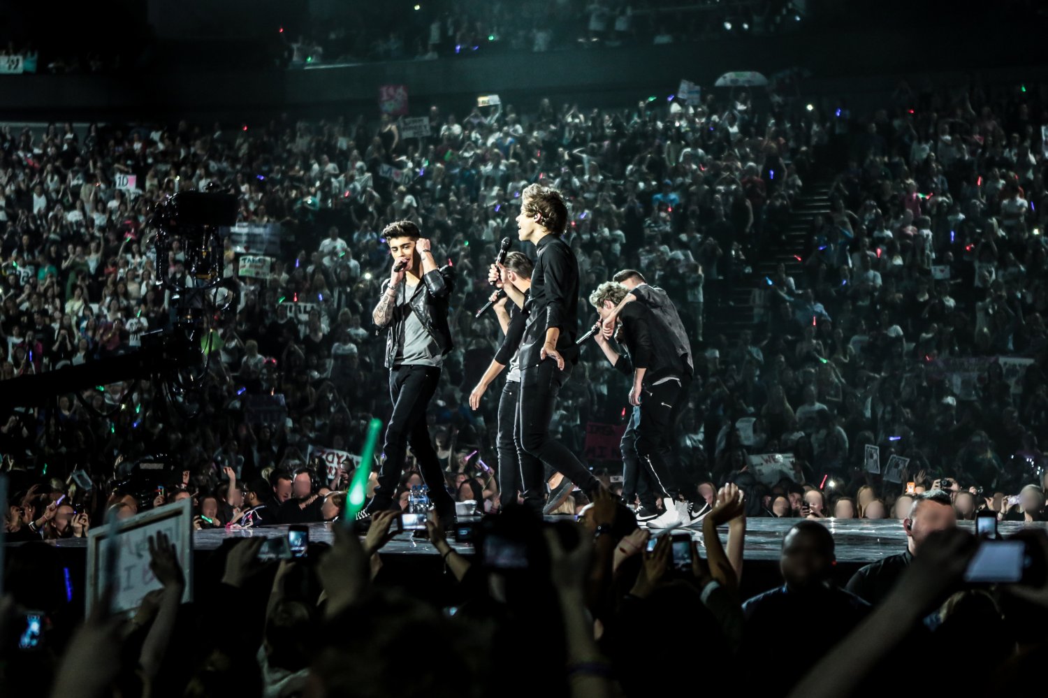 Watch One Direction: This is Us online for free in HD 